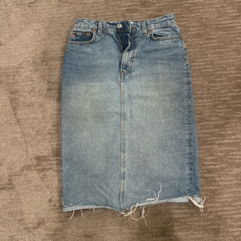 Zara Blue Denim Knee Length Skirt